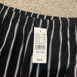 Off shoulder crop top